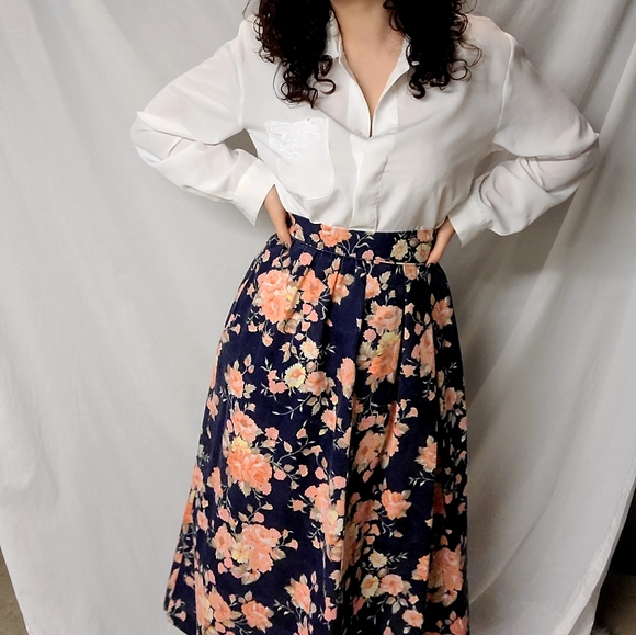 Midi length floral skirt - Picture 1 of 4